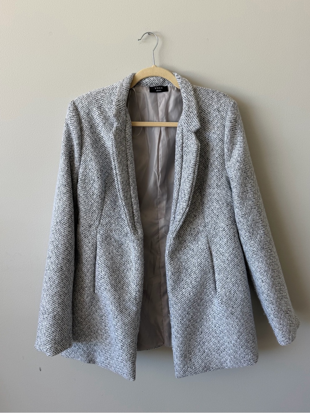 Vici Gray Herringbone Open-Front Blazer